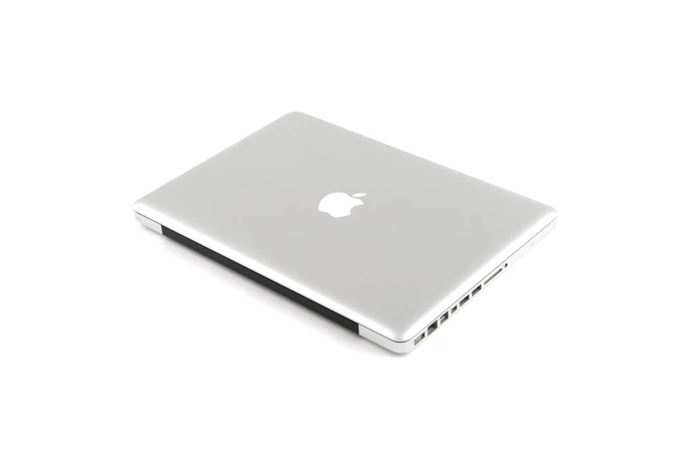 MacBook Pro背面斜め画像2