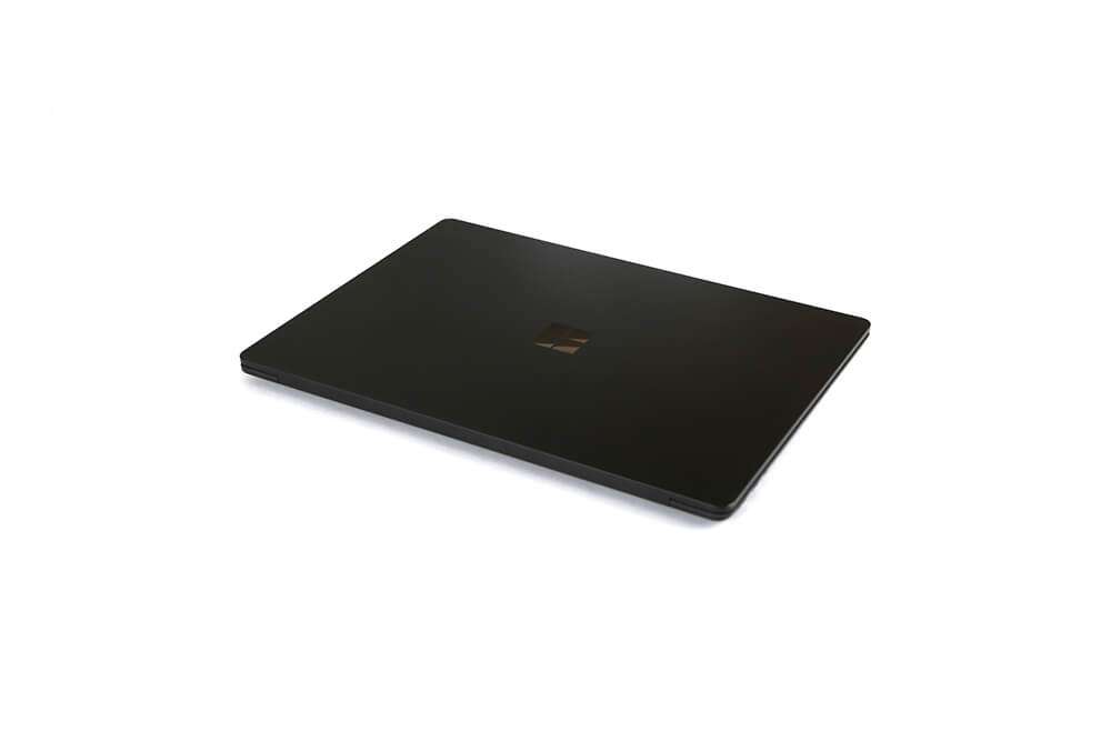 「Surface Laptop2」背面斜め画像2