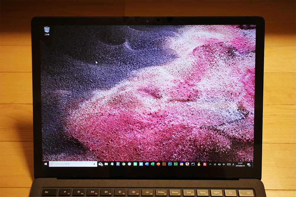 Surface Laptop 2の「PixelSenseディスプレイ」
