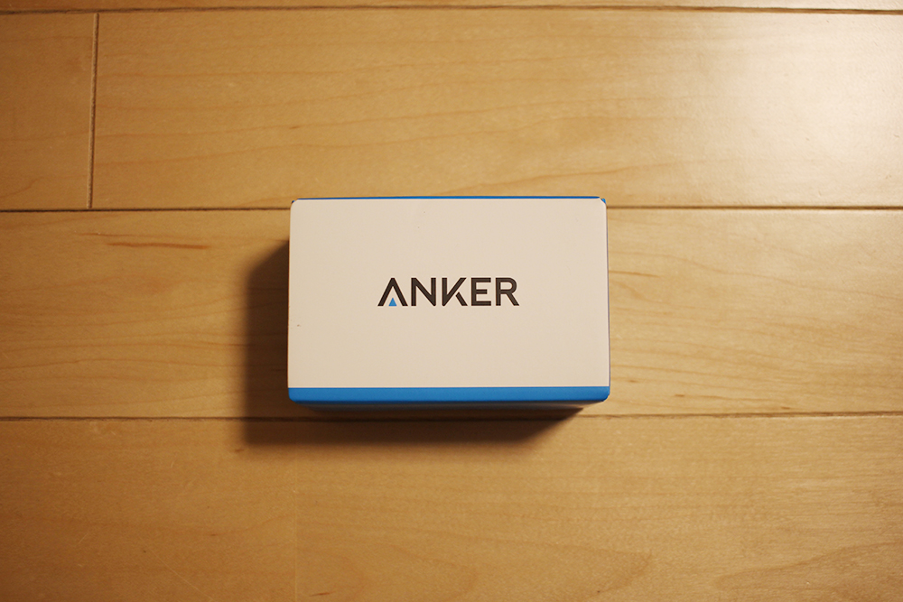 「Anker PowerCore 10000」の箱